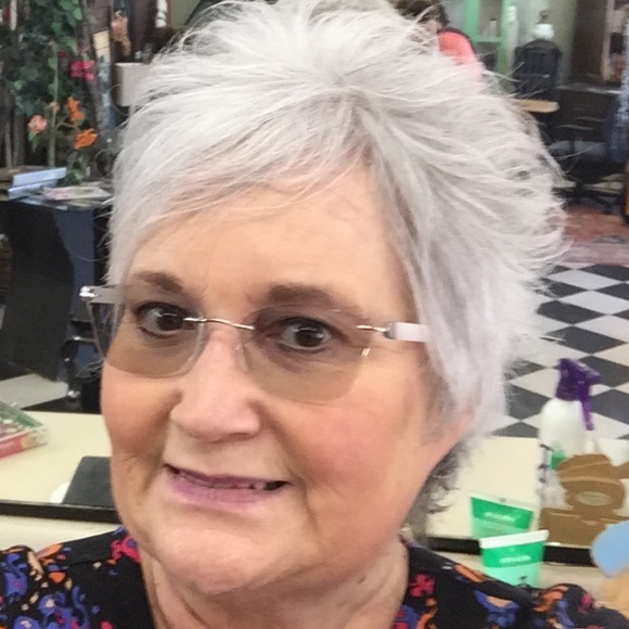 Meet your Posher, Donna - Picture 1 of 1